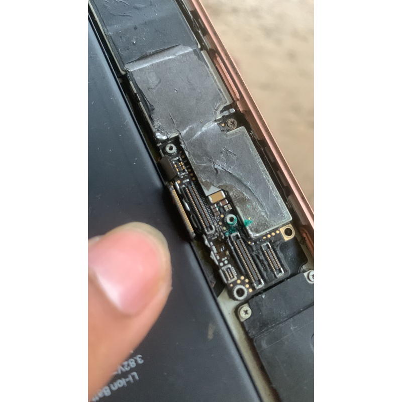 mesin iphone 8 plus minus