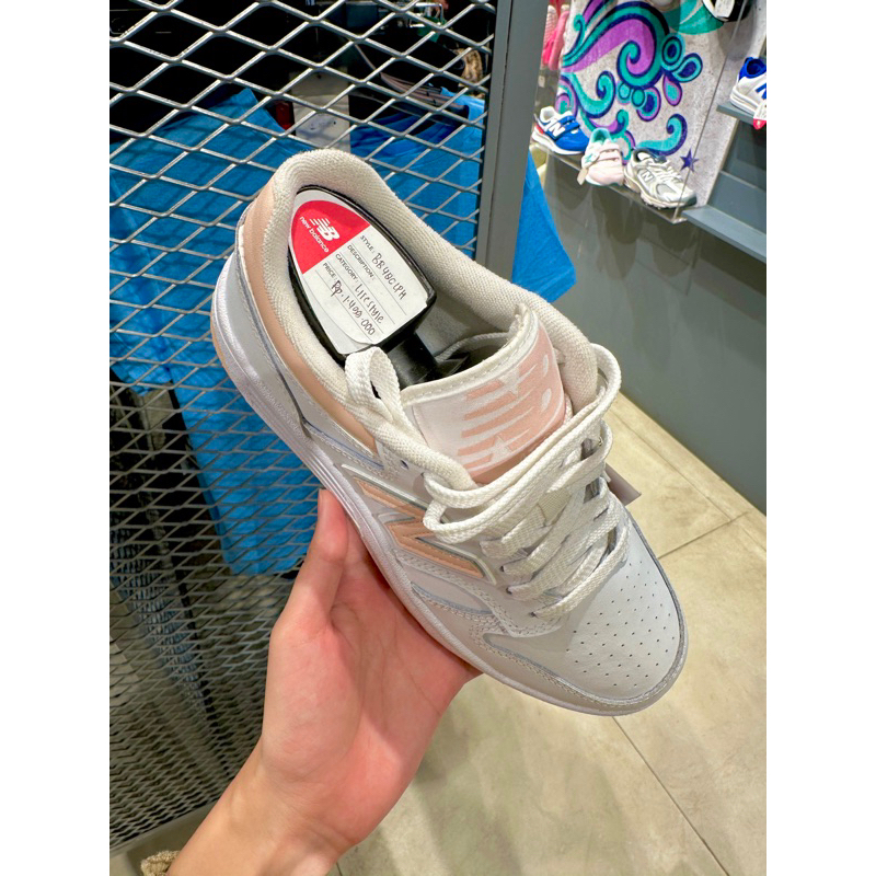 [PRELOVED ORI] New Balance 550 White with Pink Haze - 36