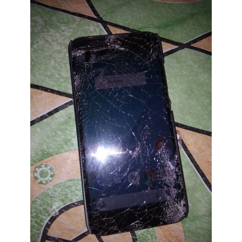 xiaomi Mi a1 ram 4/64 minus tc dan agak bengkok