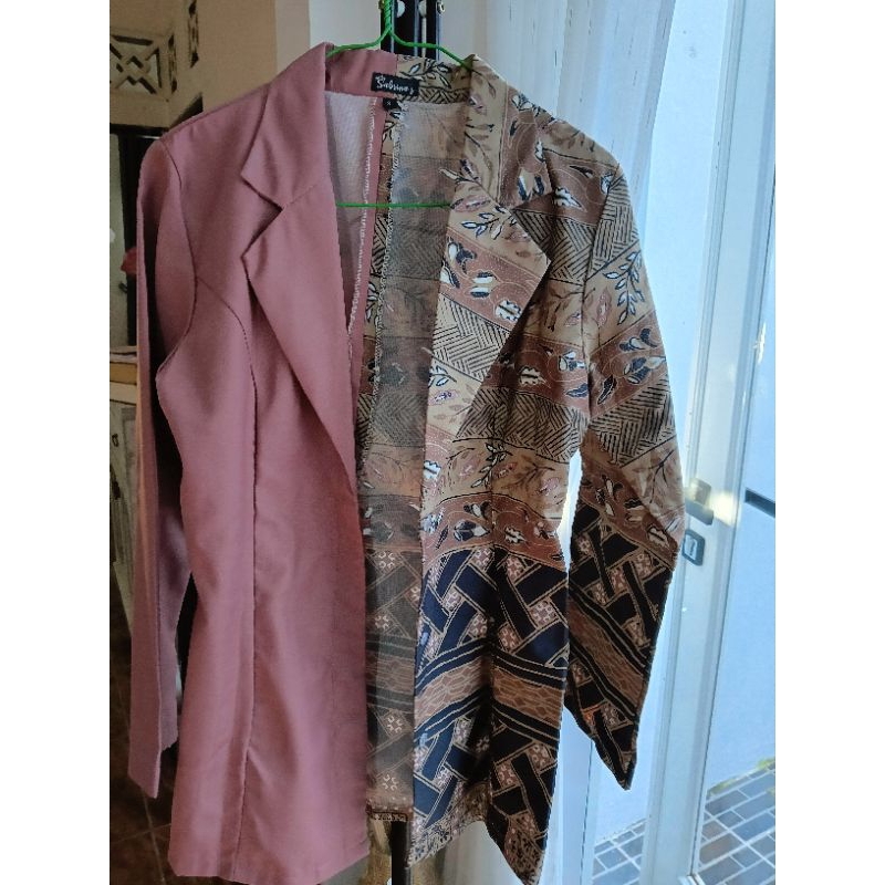 preloved blazer batik wanita 2 gradasi