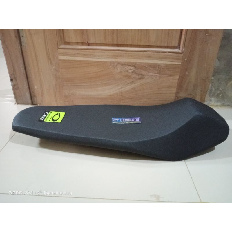 Jok Beat New Beat Karbu  Roadrace Ozza - Jok Honda Beat modifikasi Ozza - Jok motor tinggal pasang