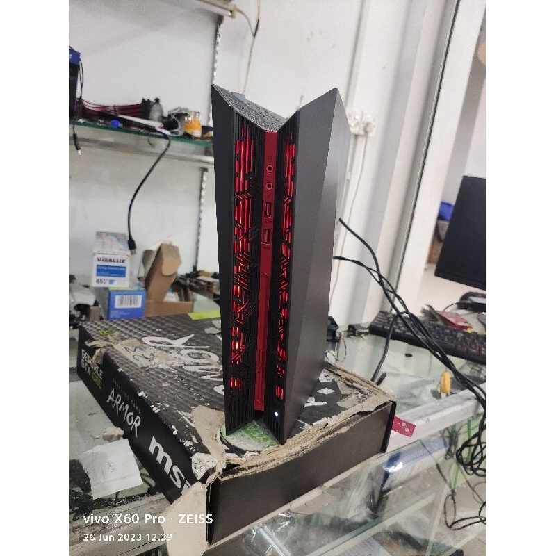 cpu asus ROG g20ci core i7-7700 ram 16gb ddr4 vga gtx1070 8gb ddr5 ssd sata 1tb