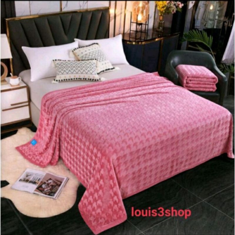 (180x200)SUDAH SAMA TAS CANTIK ,SELIMUT  3D IMPOR BAHAN LEMBUT DAN HALUS