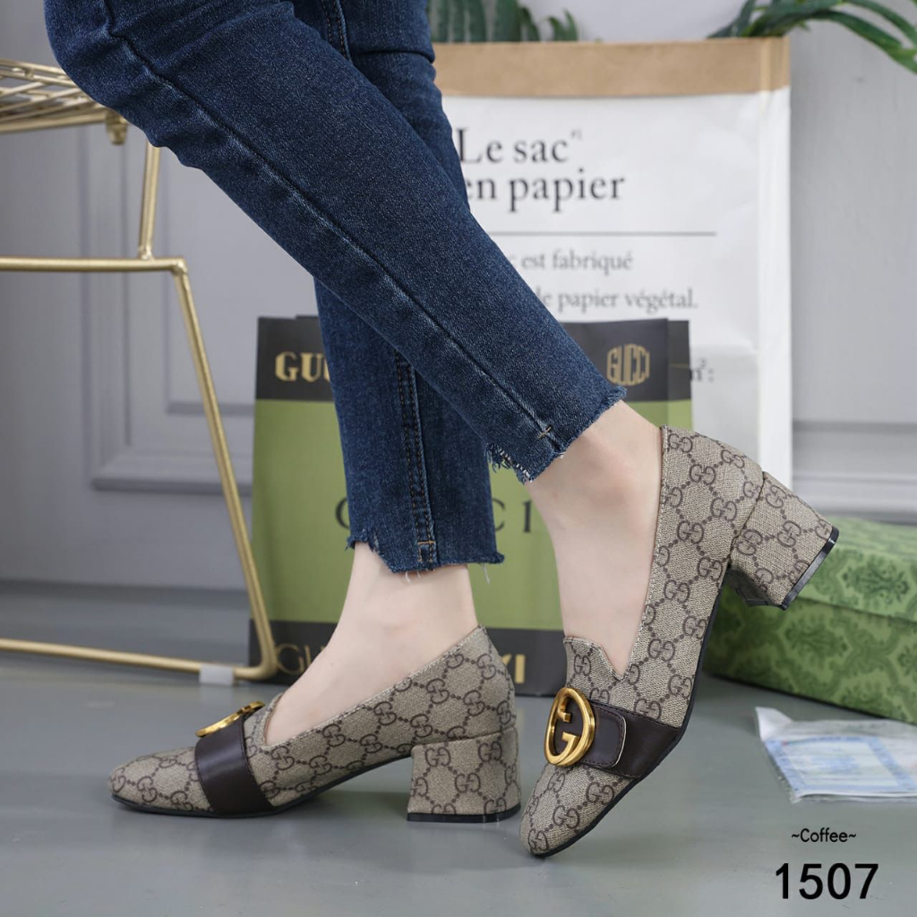 CHA 06 S  Gucci Double G Logo Heels Shoes #1507 
(with BOX and Paper Bag)