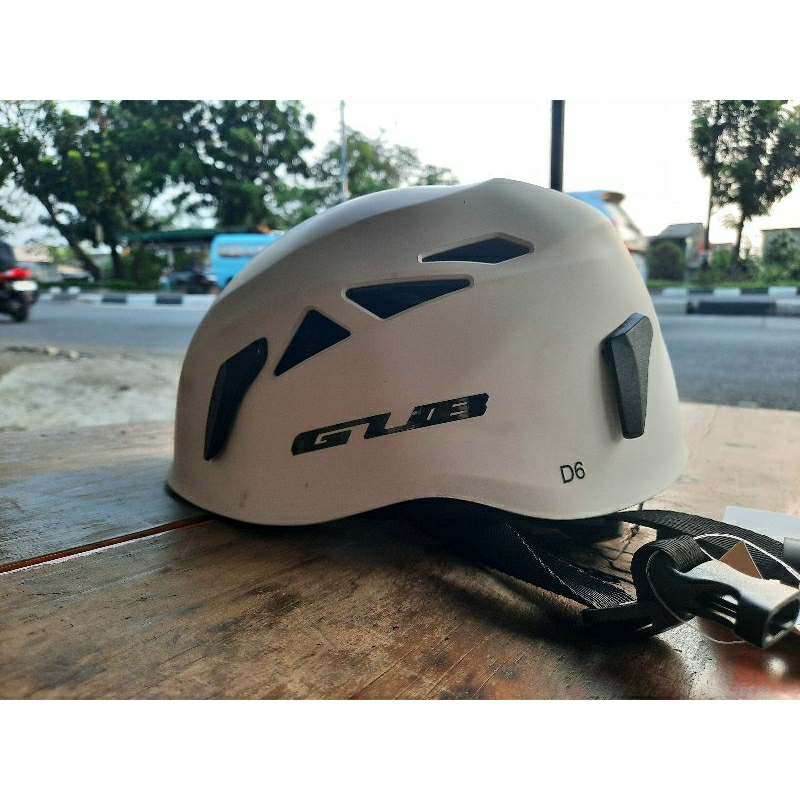 HELM GUB D6 VENT HELM SAFETY CLIMBING GEDUNG HELEM