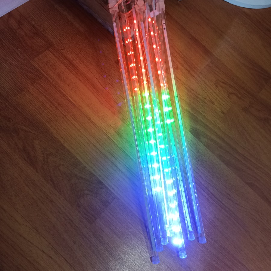 Lampu Led hujan meteor 8 batang RGB 50 CM