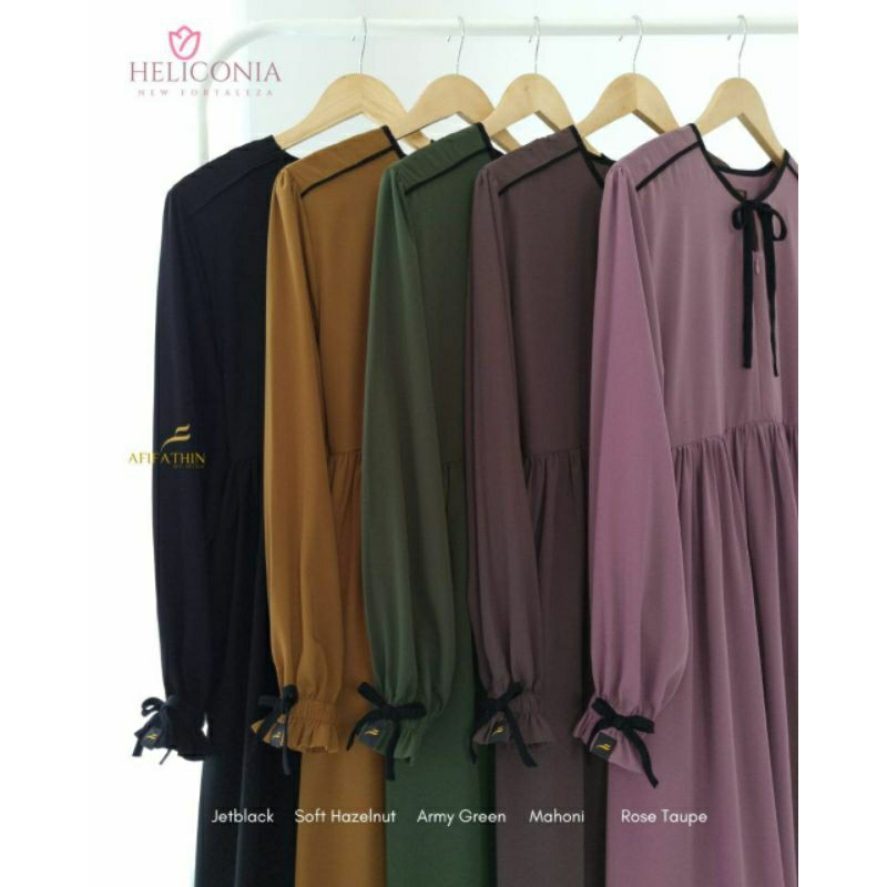 Gamis Terbaru Hitam Polos Syar'i Katun Premium Dewasa  Heliconia By Afifathin