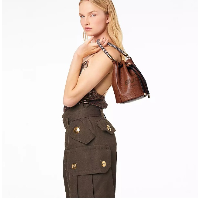 Marc Jacobs The Leather Bucket Bag Color Argan Oil