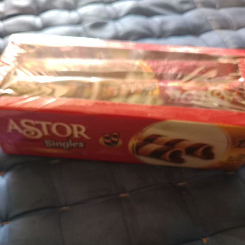 

astor singles