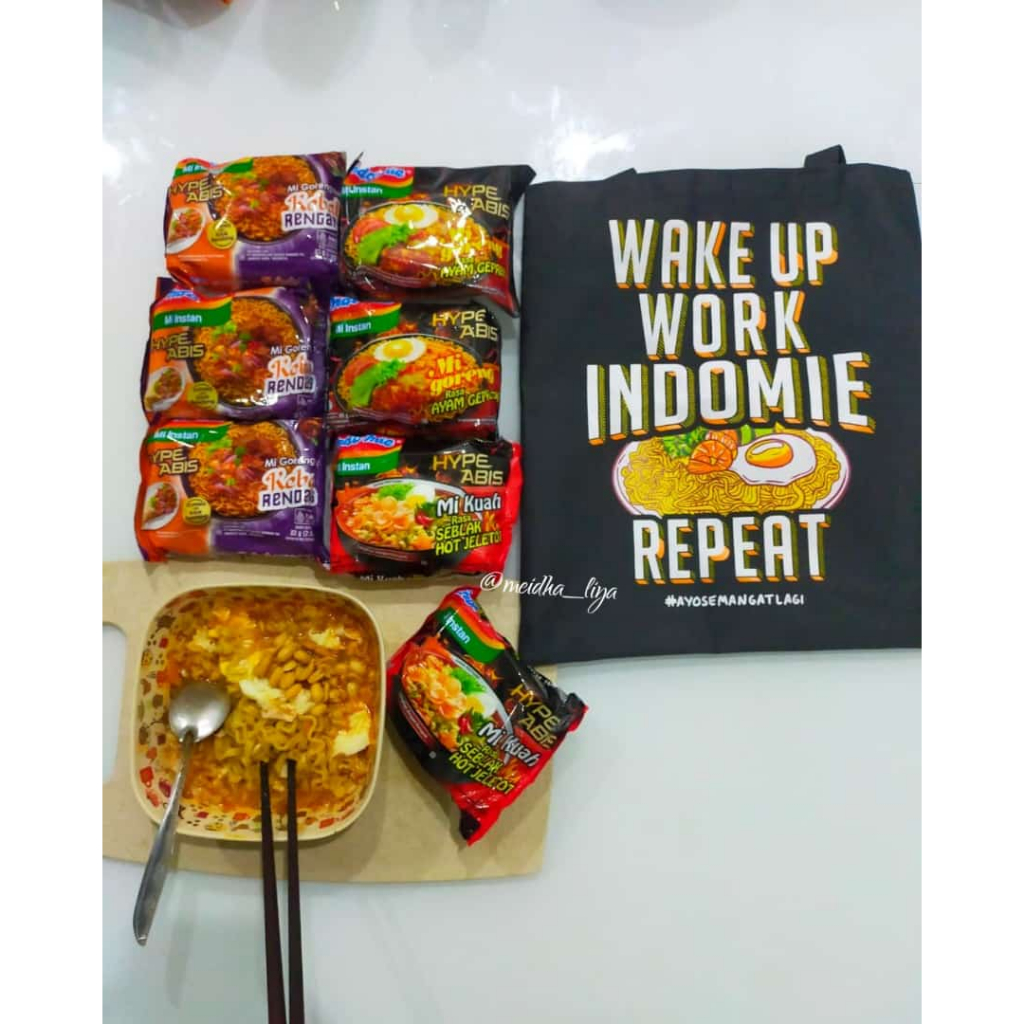 

indomie bag hitam