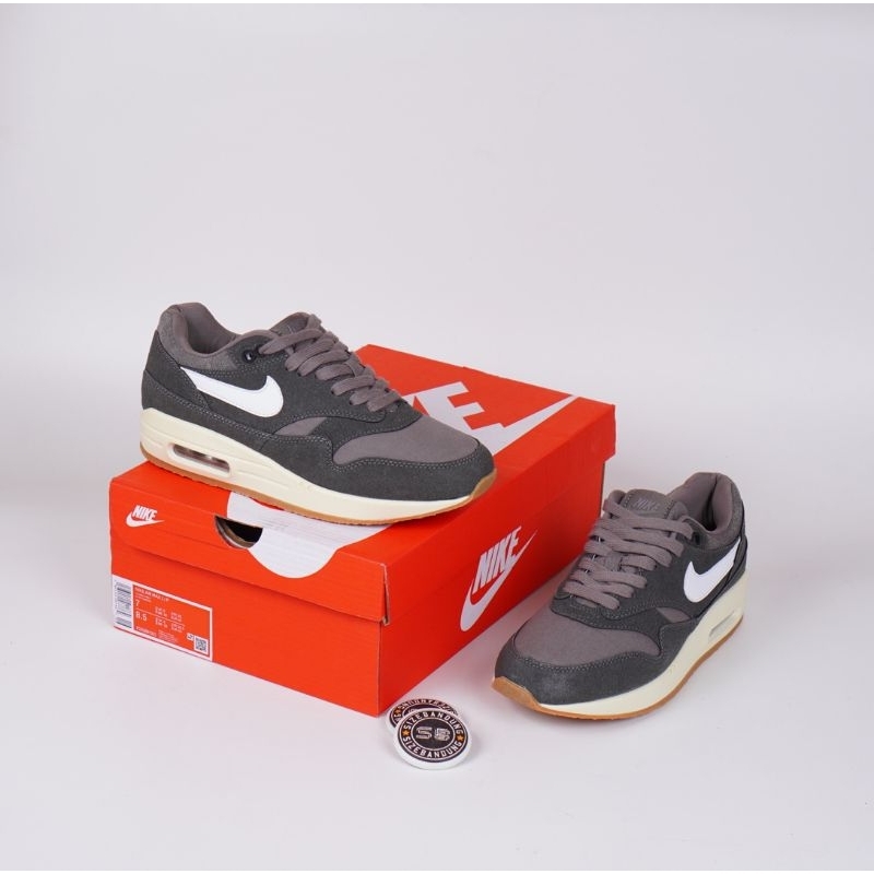 Sepatu Nike air max 1 crepe soft grey