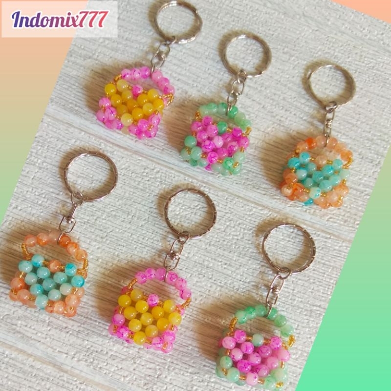 Indomix777. Gantungan Kunci Tas Love Manik/Gantungan Tas Mote/Fashion Kekinian