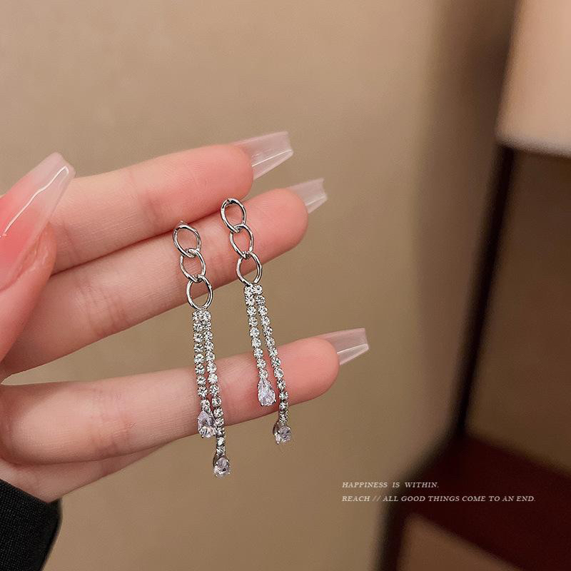 Anting Wanita Rumbai Mata Air Diamond Korea Elegan Fashion Style