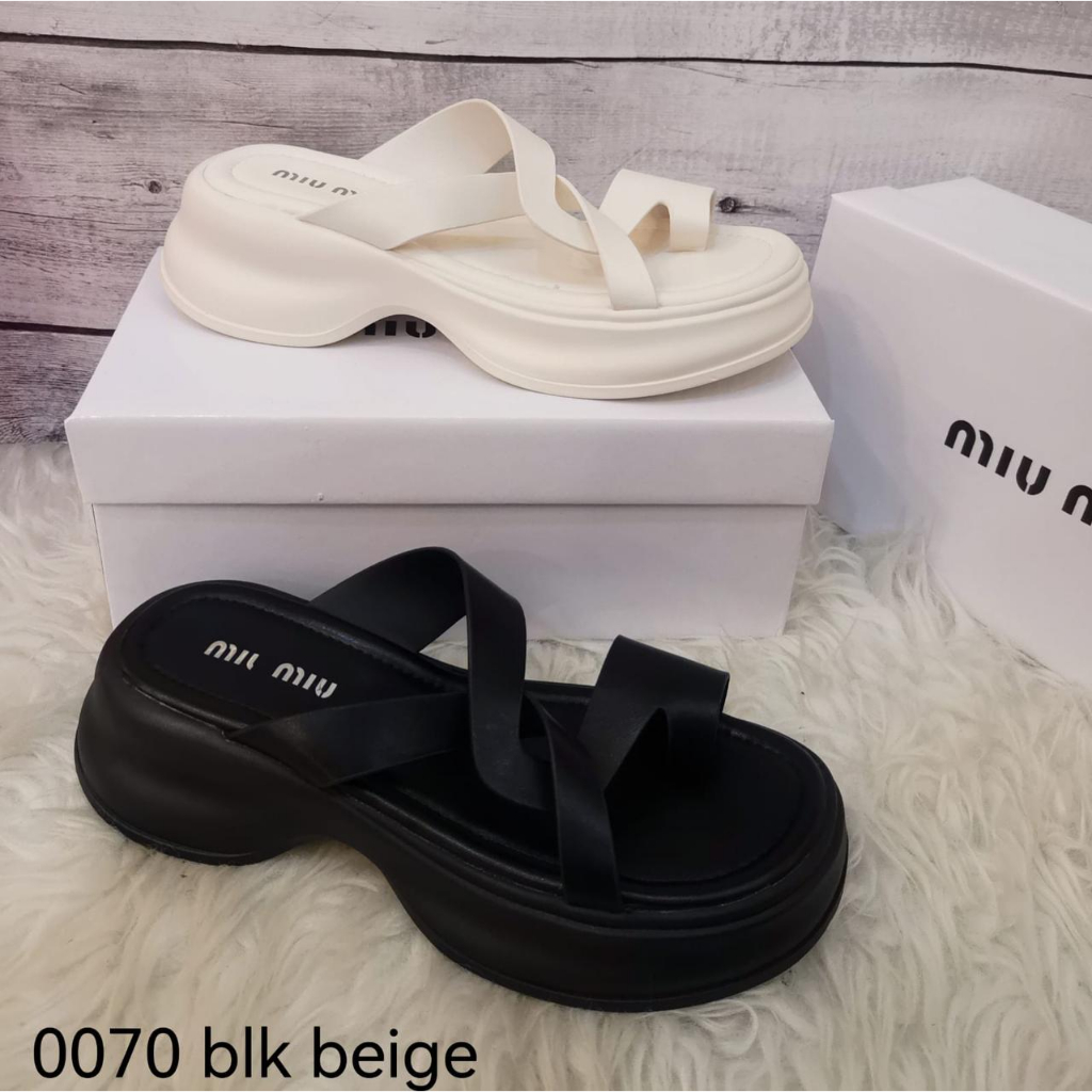 0070 balnani sandal import wanita