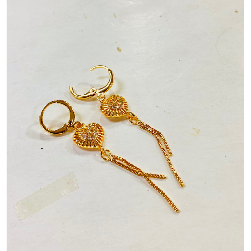 Anting wanita anting gantung pernata tetes air lapis emas