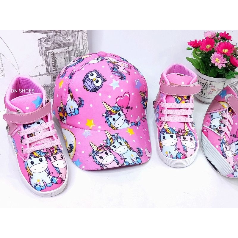 Paket Boots Anak Perempuan Topi Pet Anak Paket Sepatu Boot Anak dan Topi Anak Karakter Unicorn Pink Murah Lucu