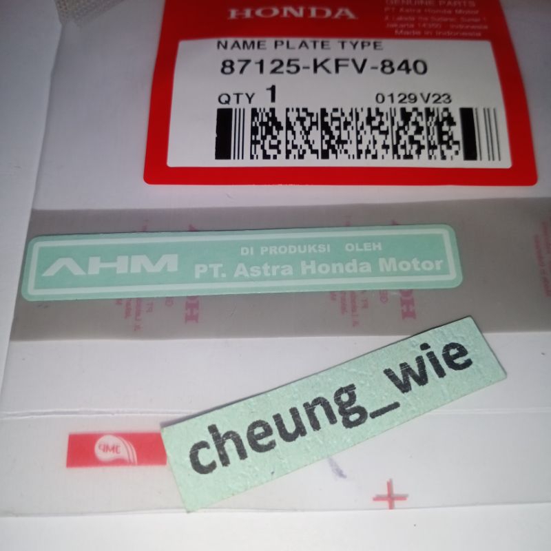 87125KFV840 stiker arm swingarm Honda Cs1/Revo Fit/Blade/Supra X 125 R ori AHM tulisan Putih Harga 1