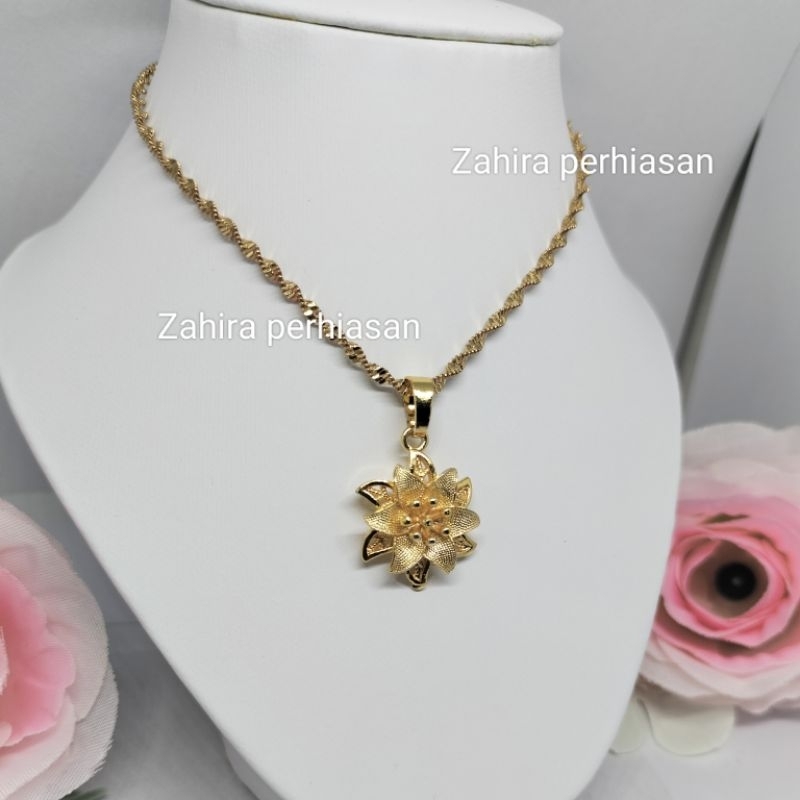 kalung wanita melintir emas liontin bunga titanium