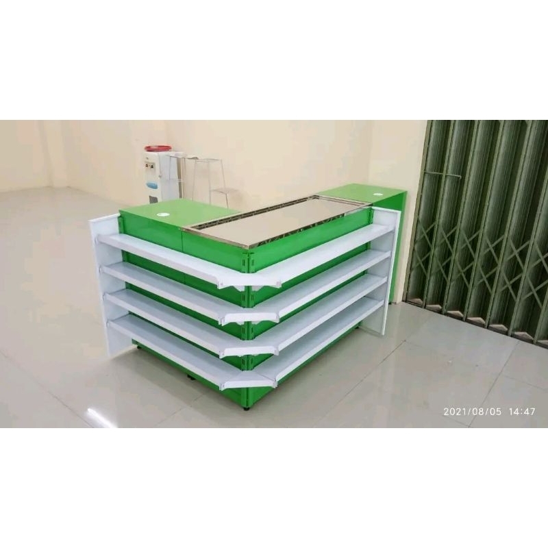 Meja kasir minimarket