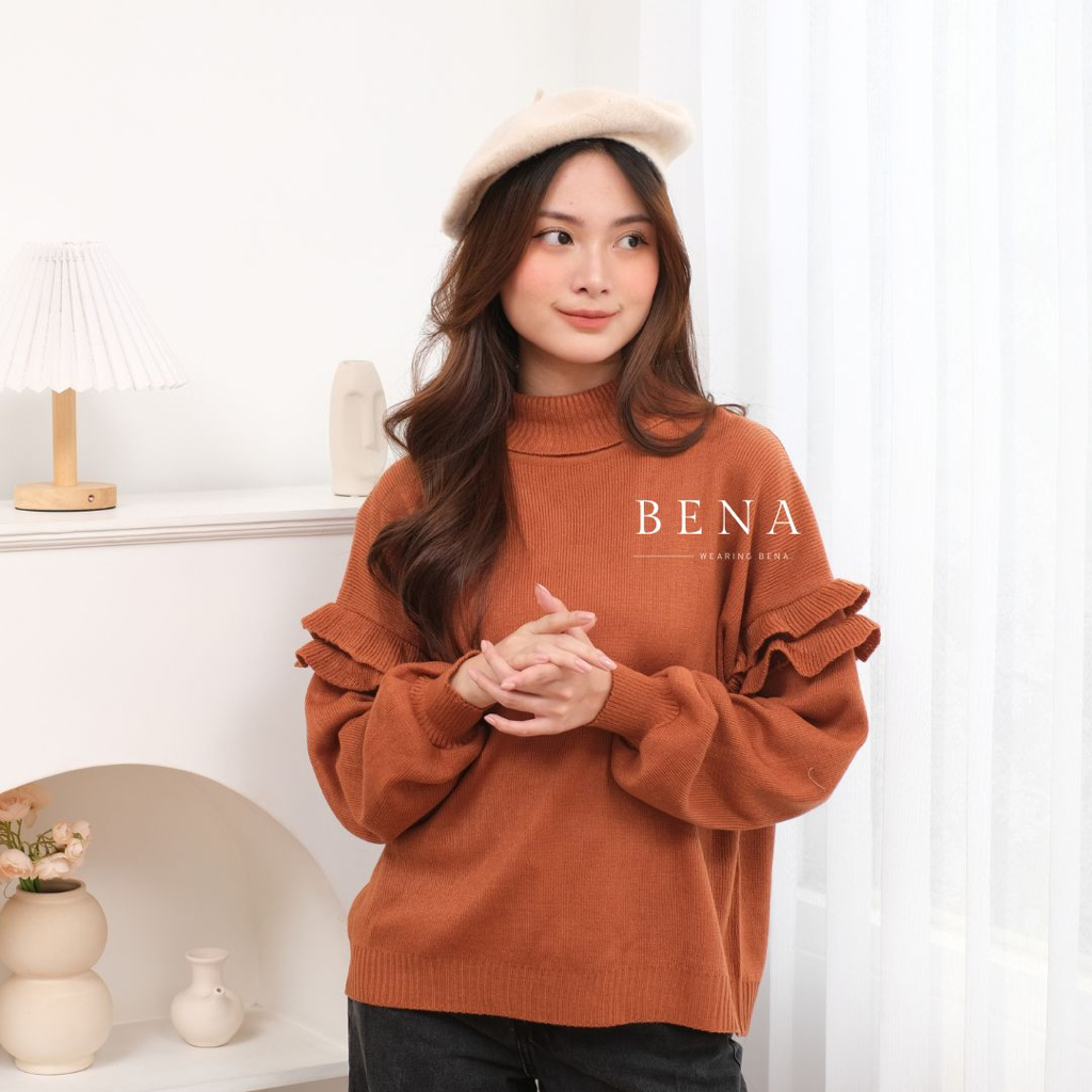 Anastasia Sweater - Wearing BENA