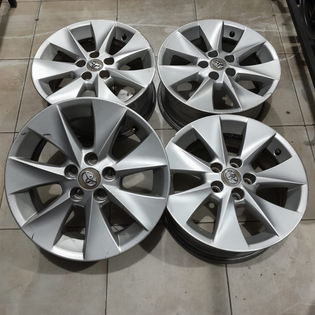 velg mobil bekas Copotan Alpard ring 17 pcd 5x114 untuk Alpard, Camry, Inova