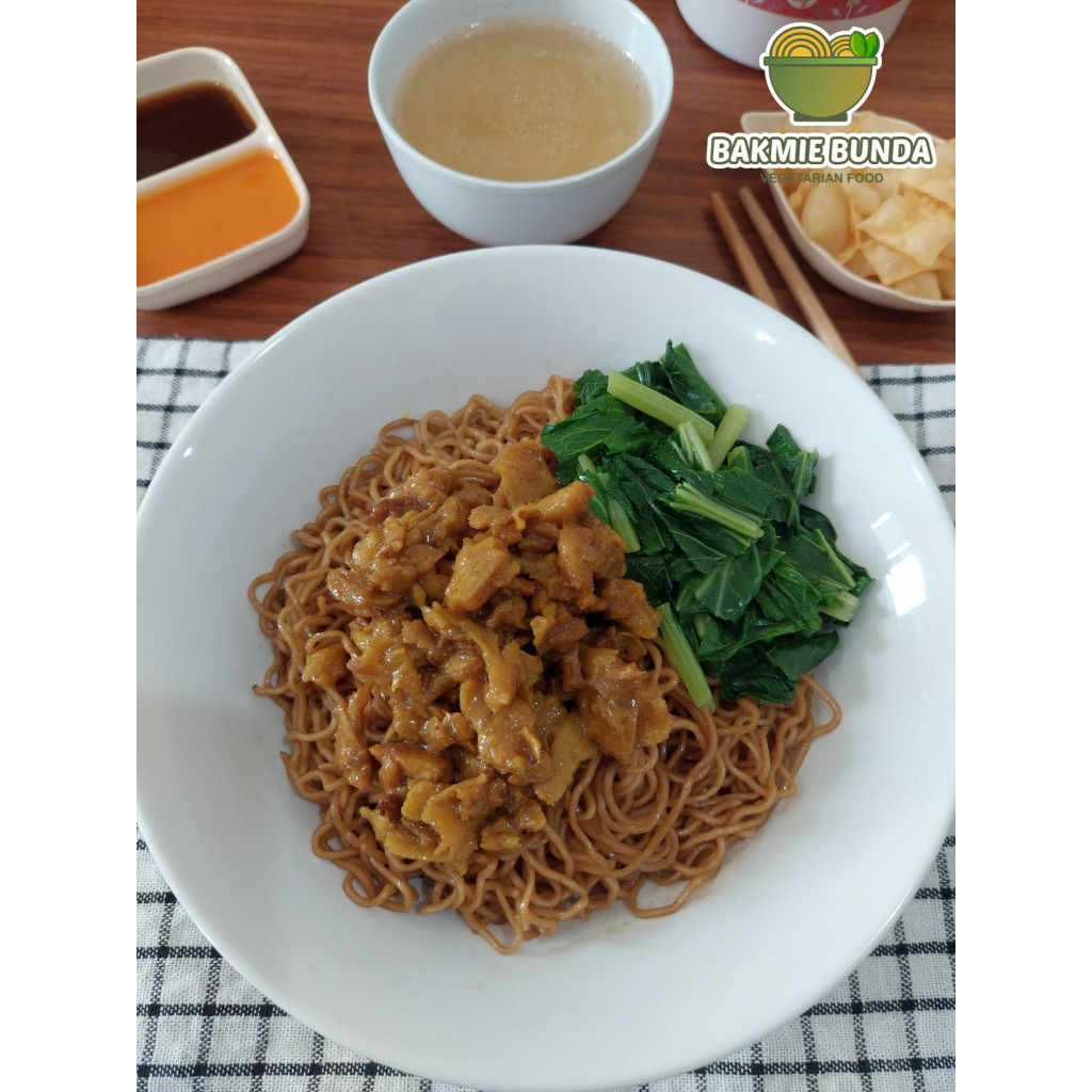 

MIE AYAM REMPAH VEGAN VEGETARIAN READY MAKAN BAKMIE BUNDA