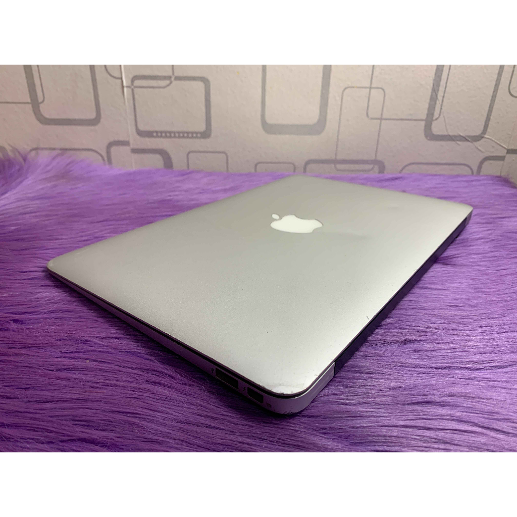 Macbook Air 11in Early 2014 Core i5 4GB SSD 128GB