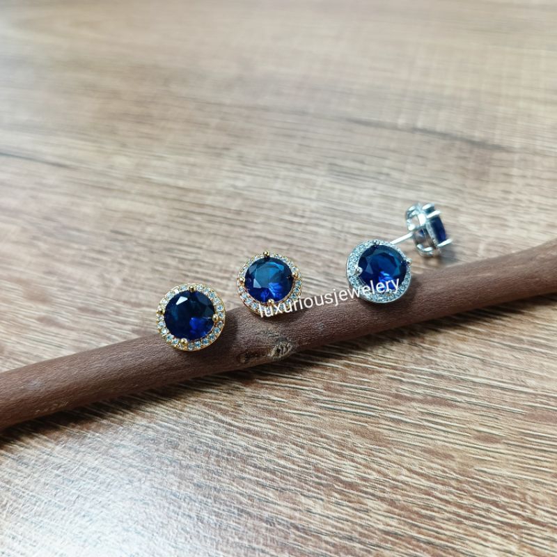 Anting tusuk Rhodium Solitaire