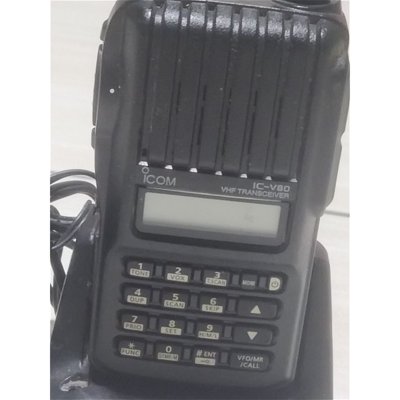 ICOM IC V80 HT ICOM IC V80 HANDIE TALKIE