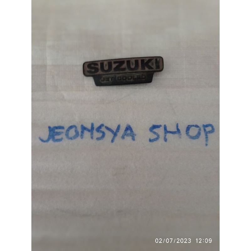 Emblem Bodi Belakang Suzuki RC 100 Bravo ori bekas