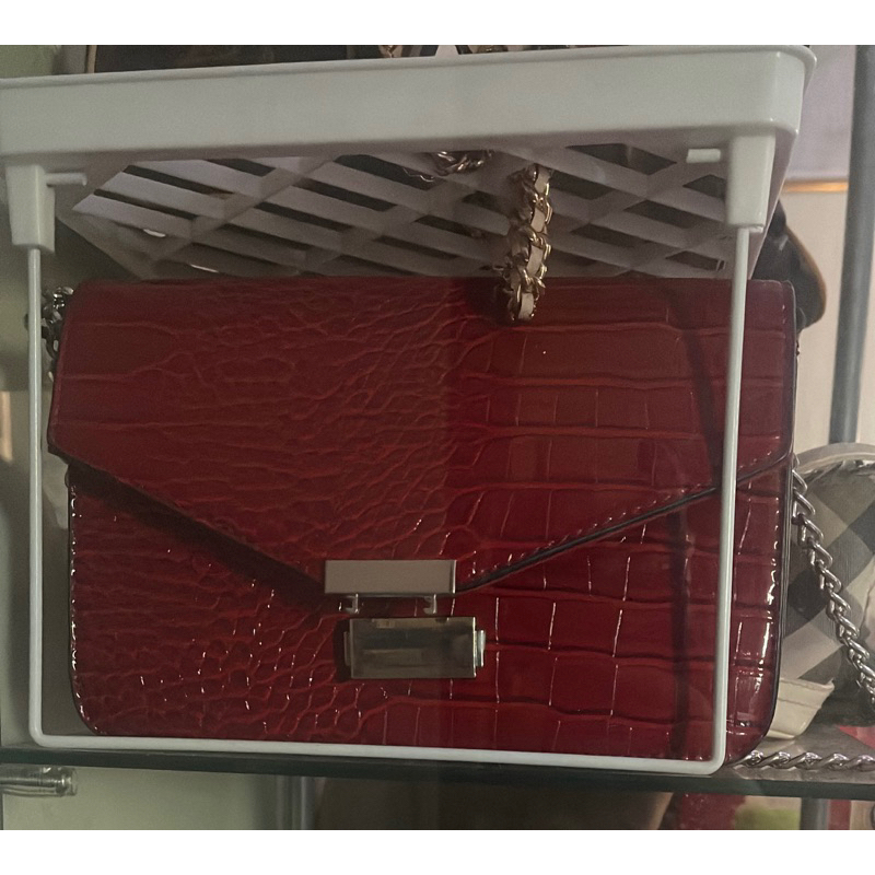 tas stradivarius preloved