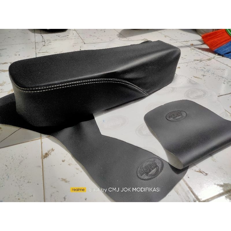 JOK CB100 MBTECH VARIASI LOGO