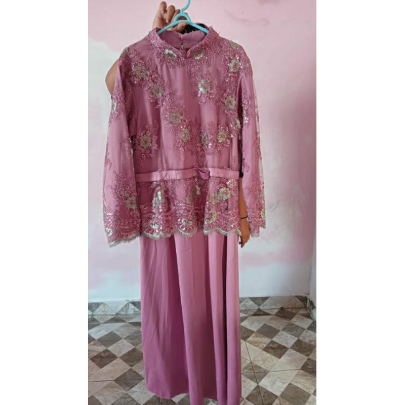 Preloved Gamis Brokat