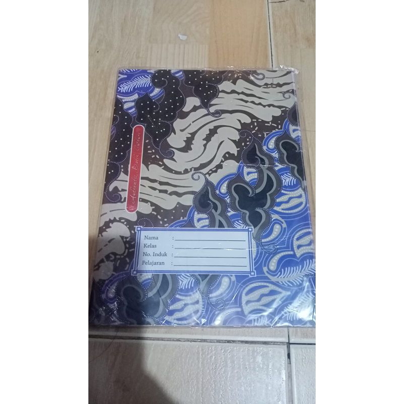 

Sampul Buku tulis motif batik