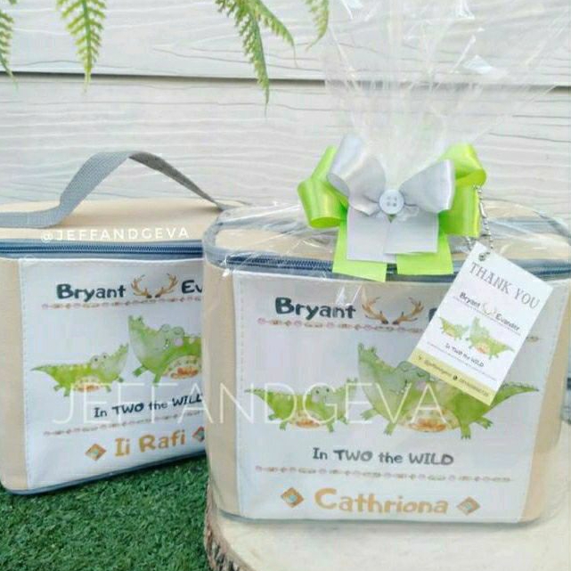 

Souvenir tas ulang tahun manyue hampers bebas custom gambar / Bottega pouch
