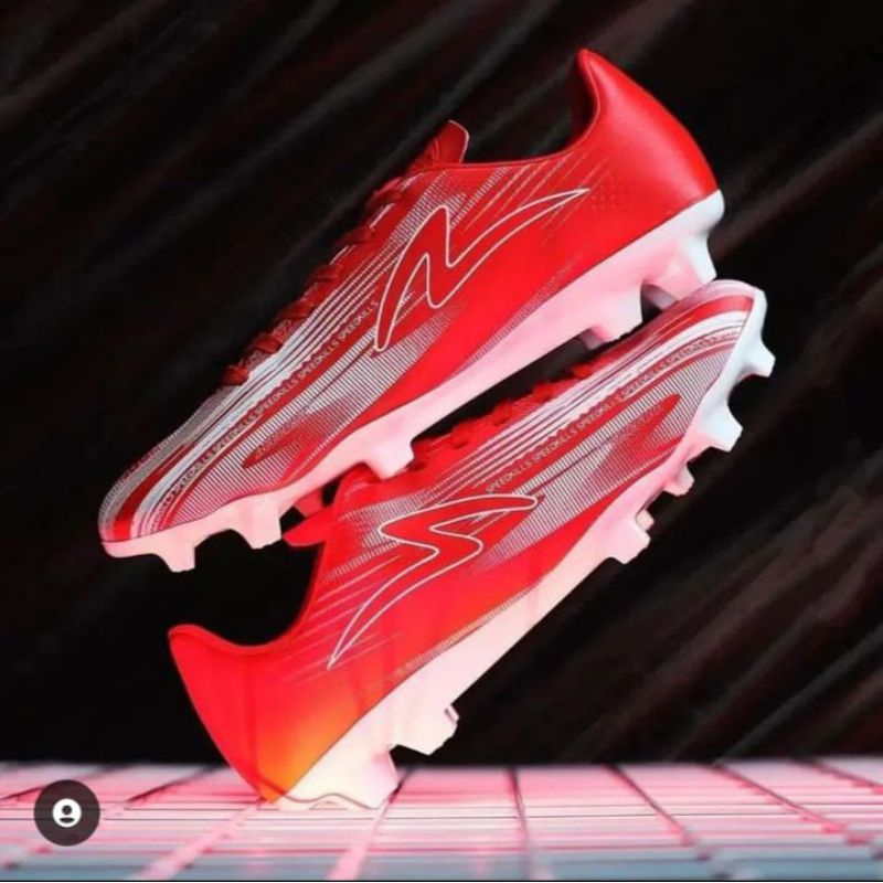 specs elevation red white