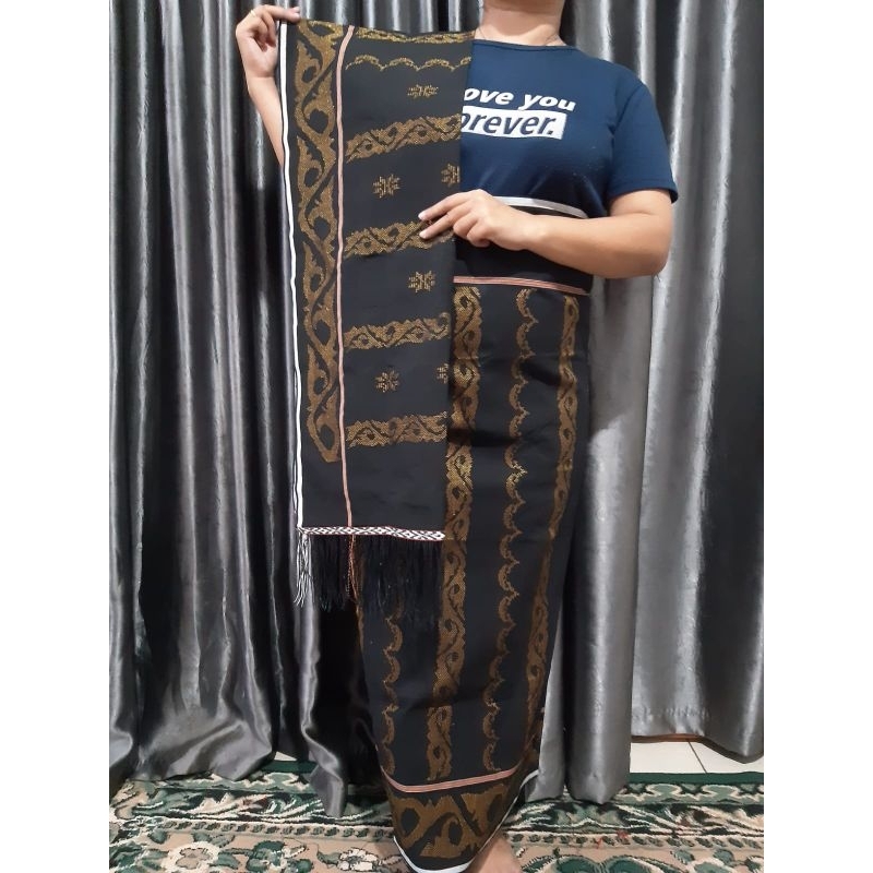 Set Gundur-Gundur Sutra