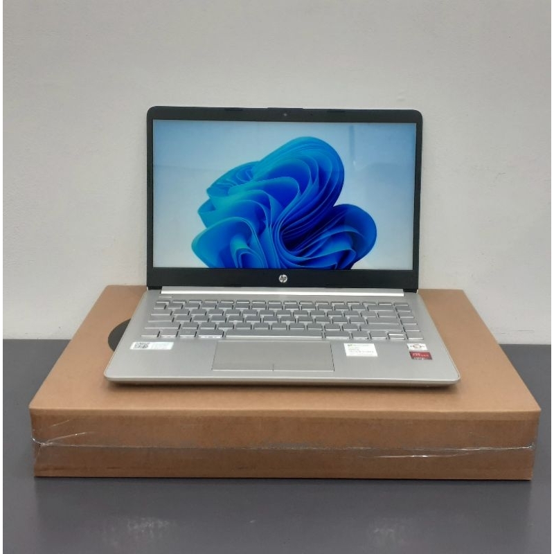 Laptop Hp 14s-dk1524AU AMD Athlon Silver 3050U Ram 4gb Ssr 512gb
