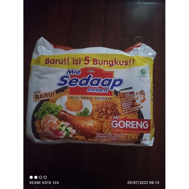 

MIE INSTANT paket 4