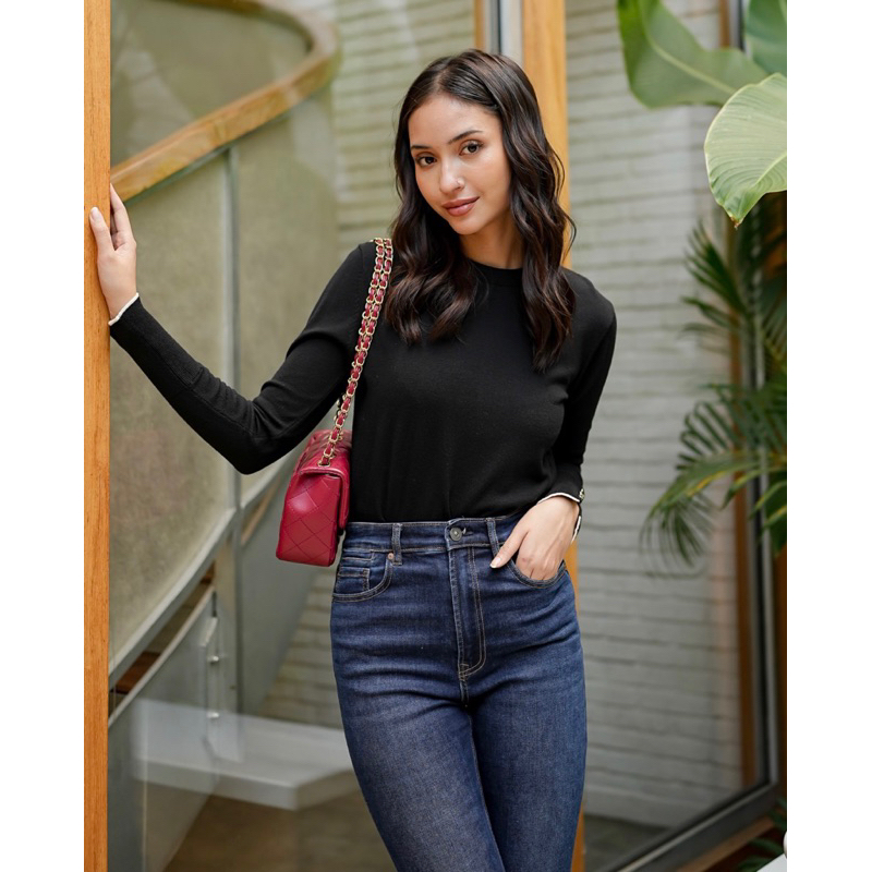 IVY SWEATER BY DIANA RESTU