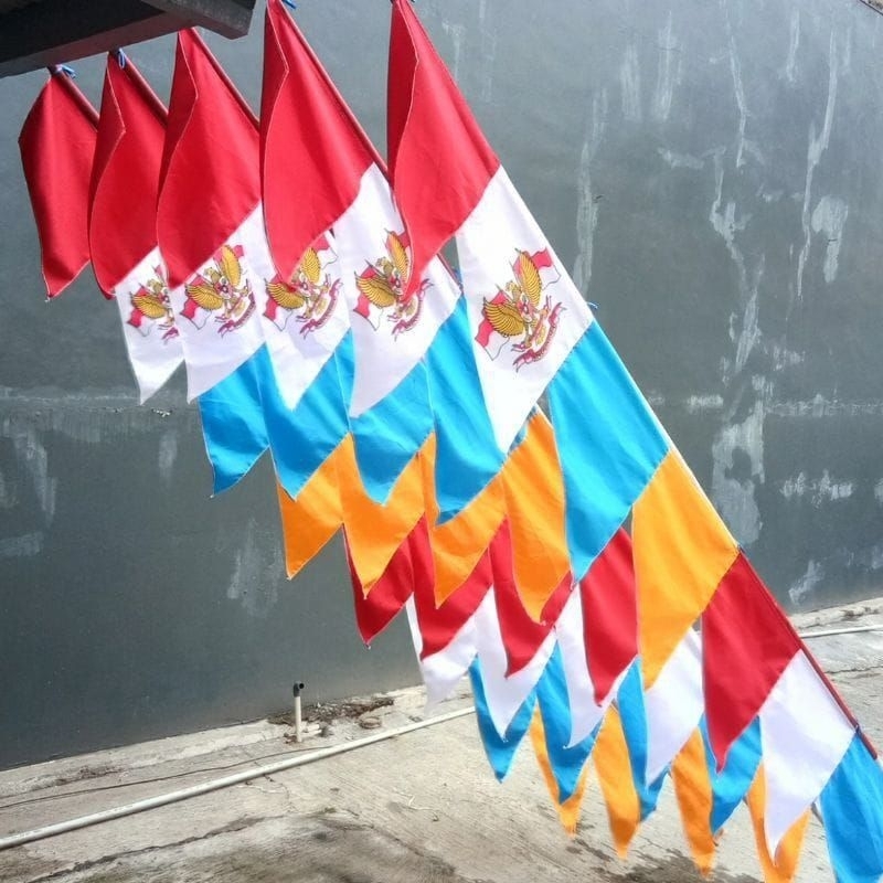 TERLARIS Bendera umbul umbul geregaji warna warni