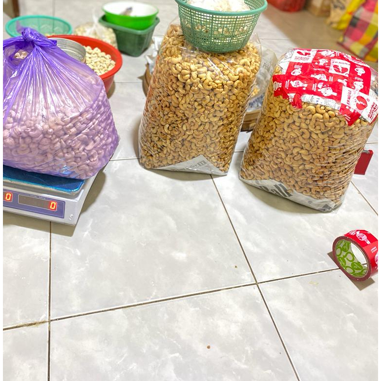 

Kacang mede kacang mete matang 500gr