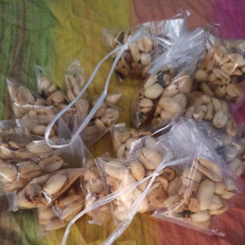 

Kacang Suka Suka