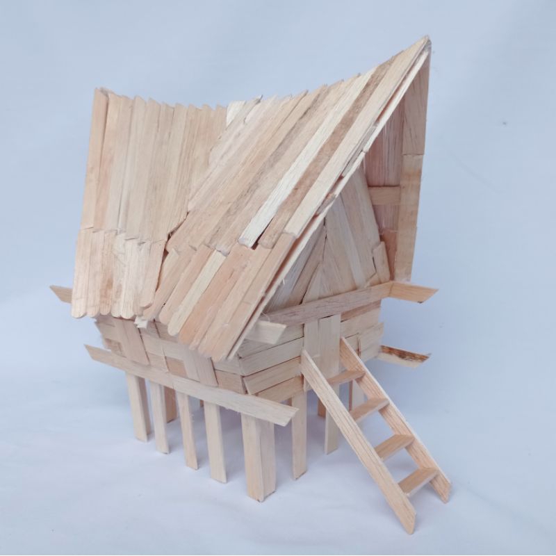 Miniatur Rumah Toba Adat Batak Sumatra dari Stik Es Krim