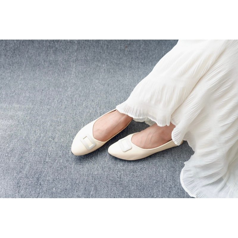 DAPHNE FLAT SHOES