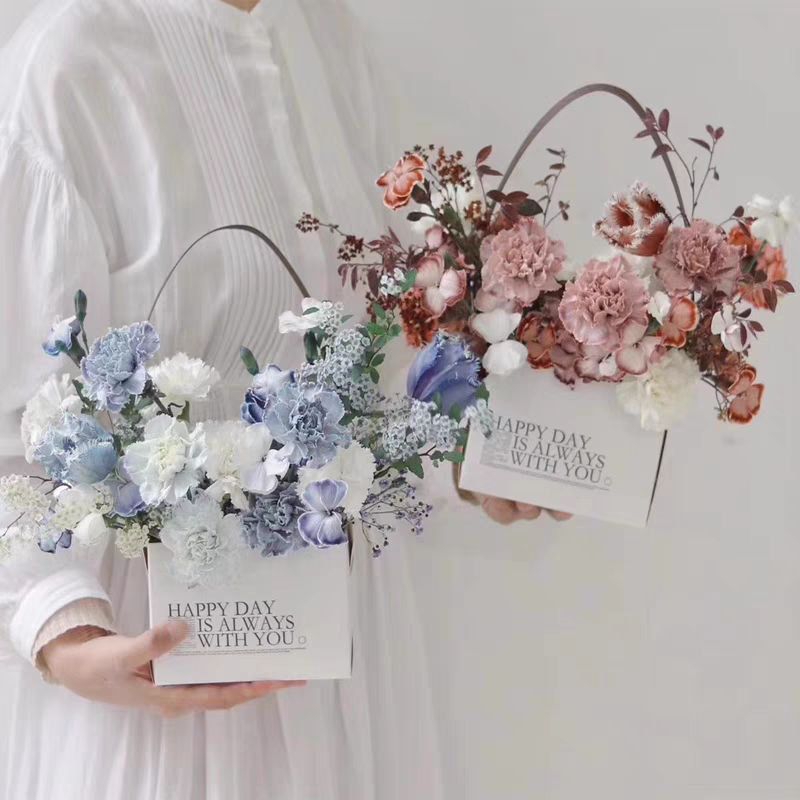 

B35 Kotak Dua Warna | Love Flower box | Kotak Bunga | Kotak Bunga Tenteng | Kotak Love | Handy Bag | Flower Box | Box Bunga | Florist