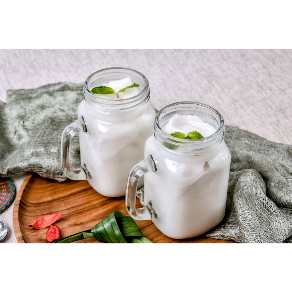 

Es kelapa ijo / kelapa muda / kelapa ijo / dawegan / es kelapa susu