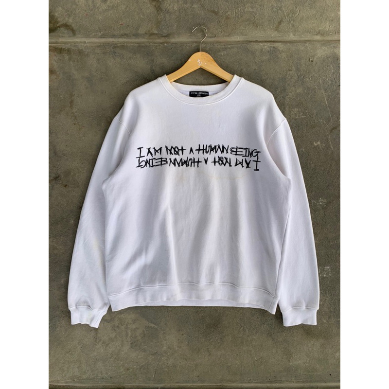 CREWNECK IAM NOT A HUMAN BEING