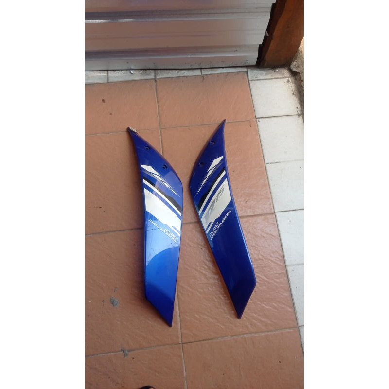fairing samping luar yamaha r15 v2