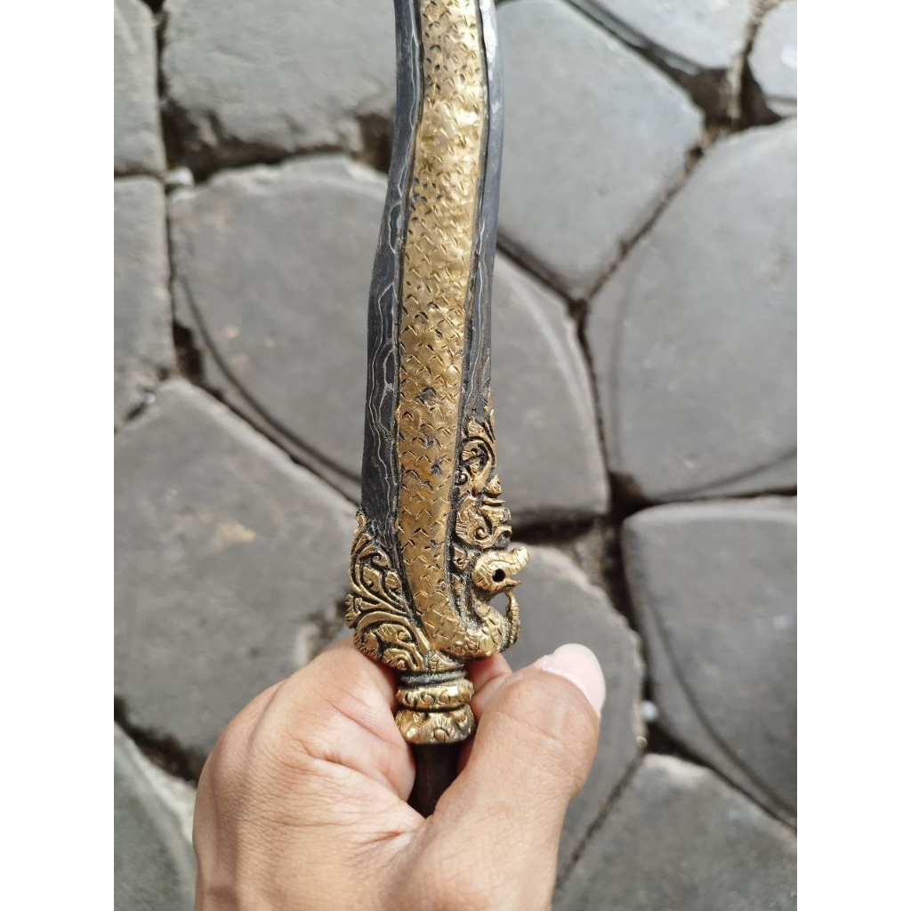 Pusaka Tombak Luk 3 Naga Jangkung pamor Banyu Mili
